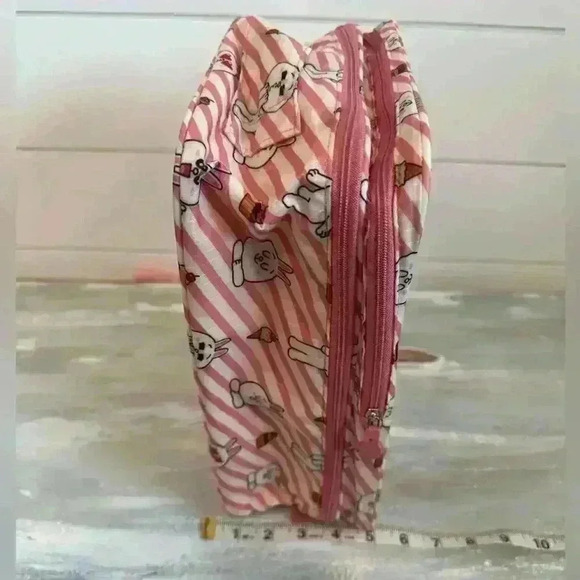 Travel Bag pack a your items and keep organized while on the go - Picture 7 of 12